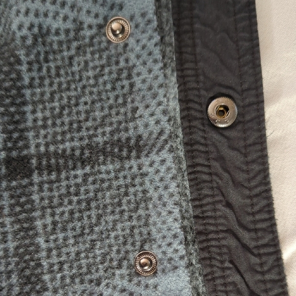 O'Neill Gray Lightweight Plaid Shirt Jacket - Picture 13 of 16